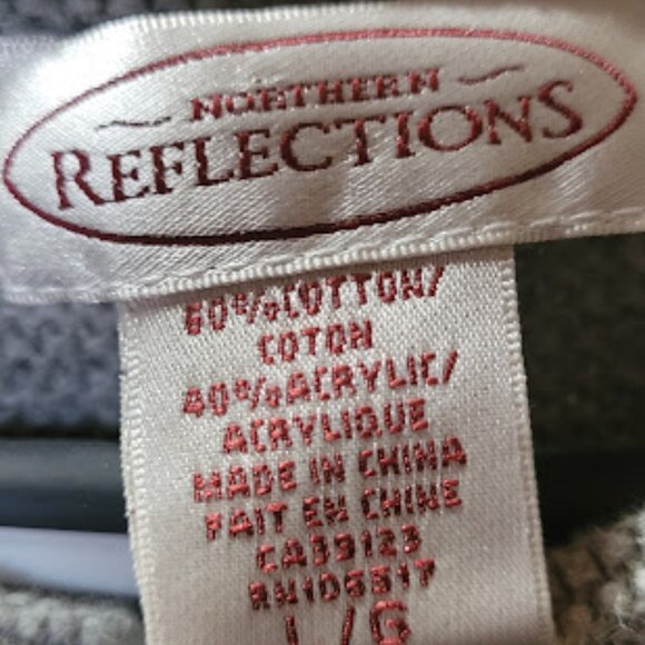 #131 Norther Reflections Sweater Lg - Picture 2 of 4